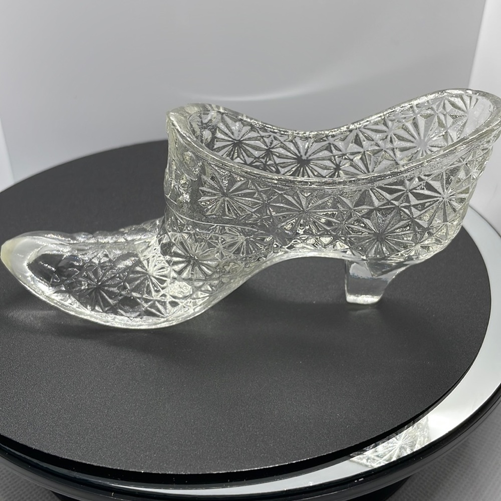 Vintage clear Glass button and Daisy shoe - Picture 4 of 8